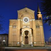 Chiesa-Castelnuovo-notte.JPG